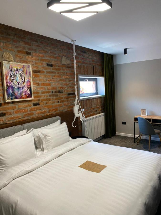 Nani Nani Boutique Hotel Brasov Bagian luar foto