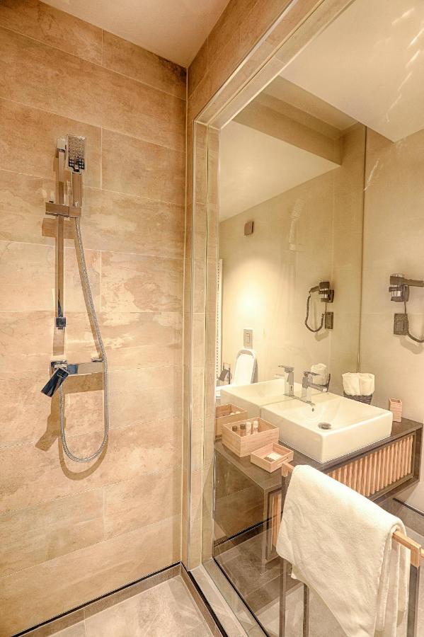Nani Nani Boutique Hotel Brasov Bagian luar foto