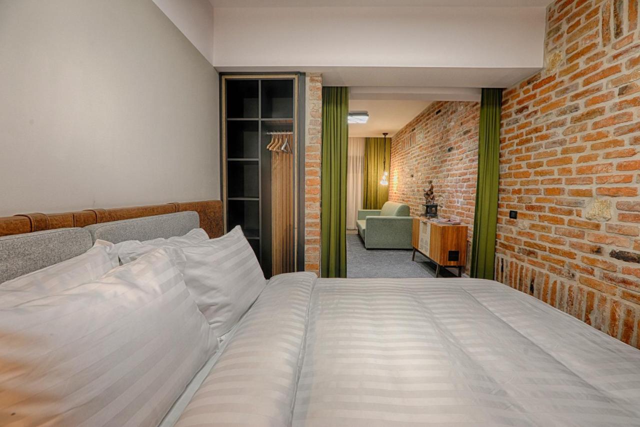 Nani Nani Boutique Hotel Brasov Bagian luar foto
