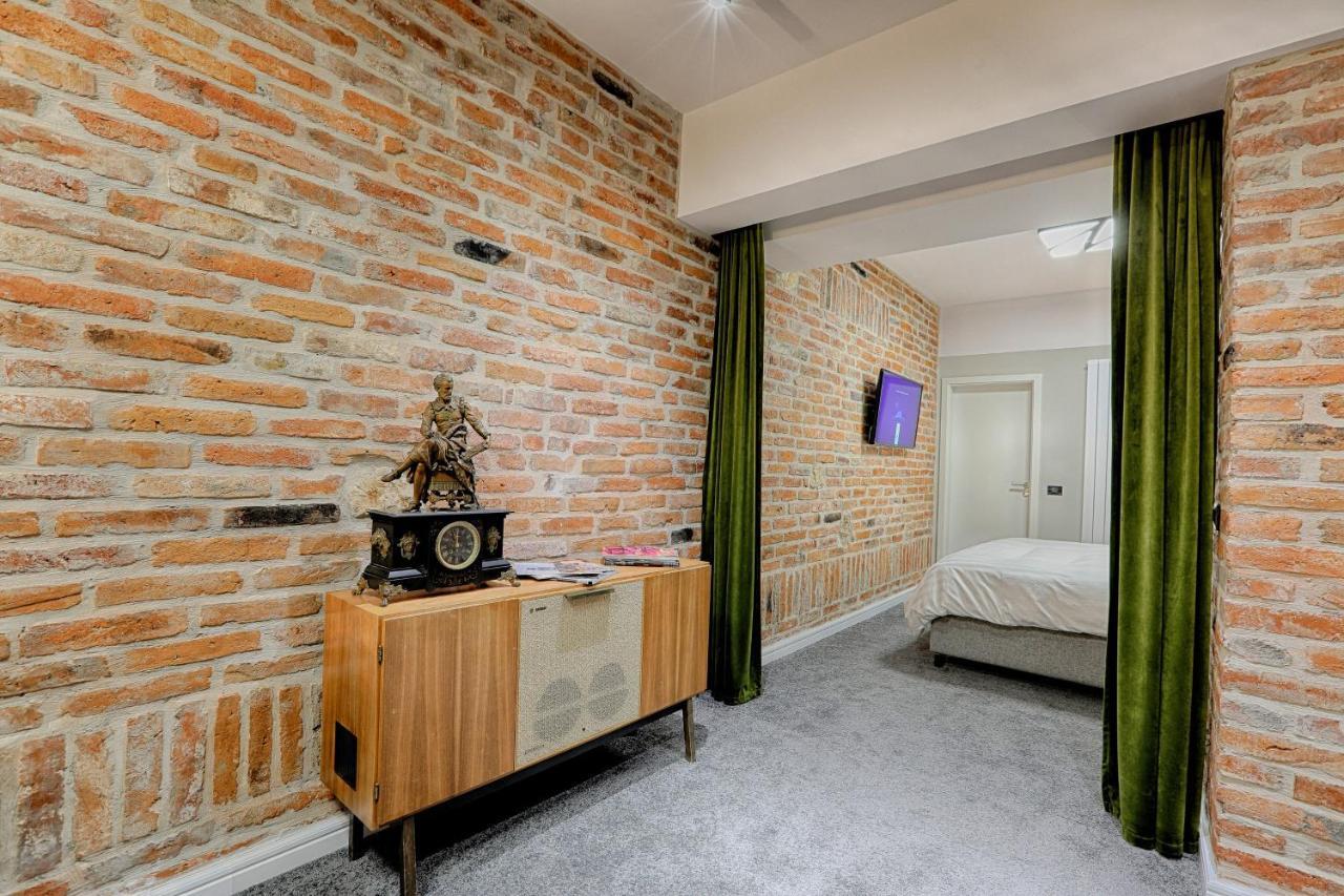 Nani Nani Boutique Hotel Brasov Bagian luar foto