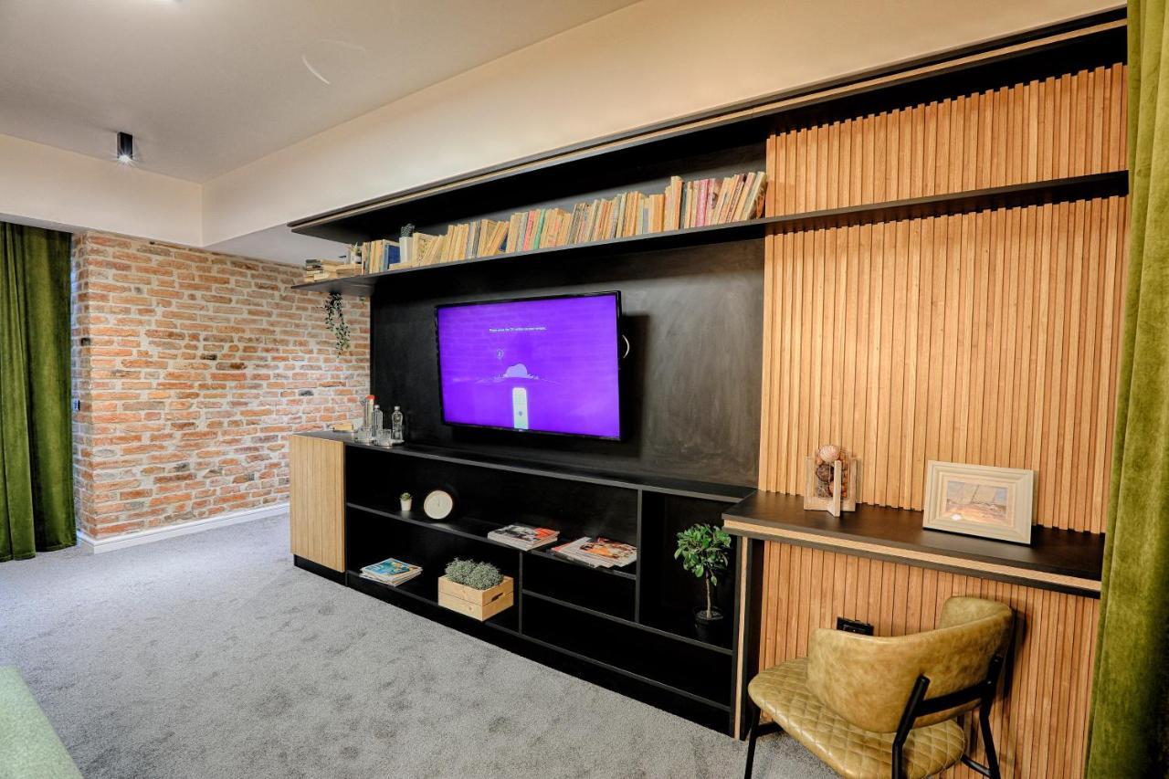 Nani Nani Boutique Hotel Brasov Bagian luar foto