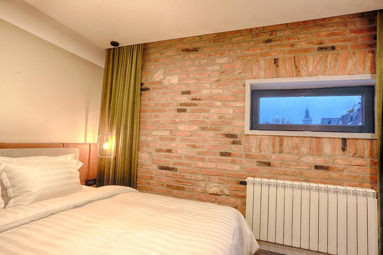 Nani Nani Boutique Hotel Brasov Bagian luar foto