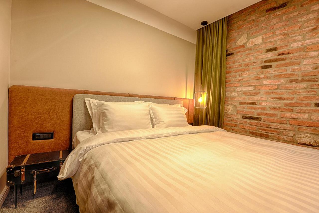 Nani Nani Boutique Hotel Brasov Bagian luar foto