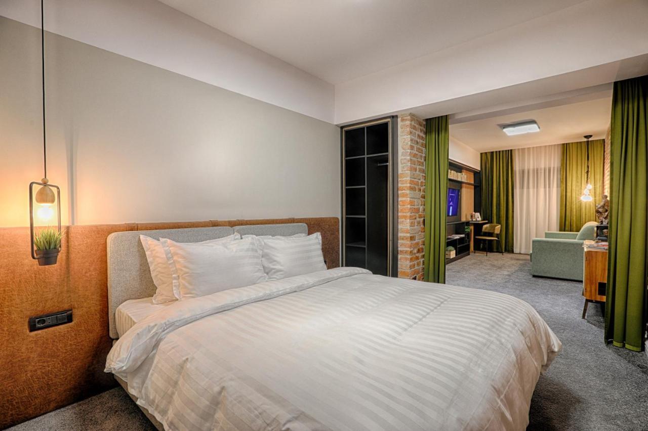 Nani Nani Boutique Hotel Brasov Bagian luar foto