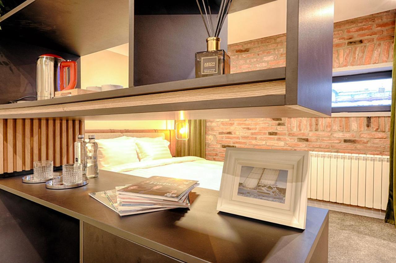 Nani Nani Boutique Hotel Brasov Bagian luar foto