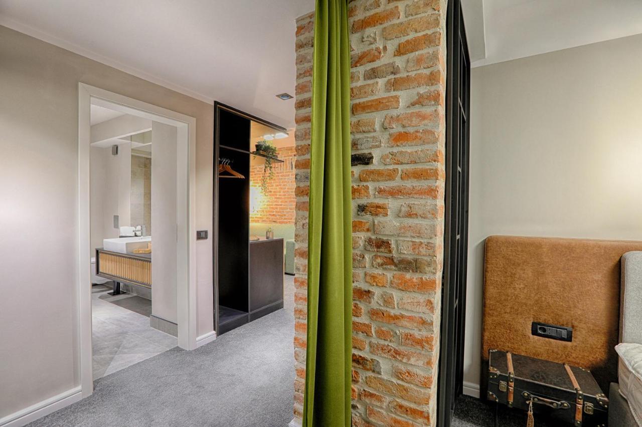 Nani Nani Boutique Hotel Brasov Bagian luar foto