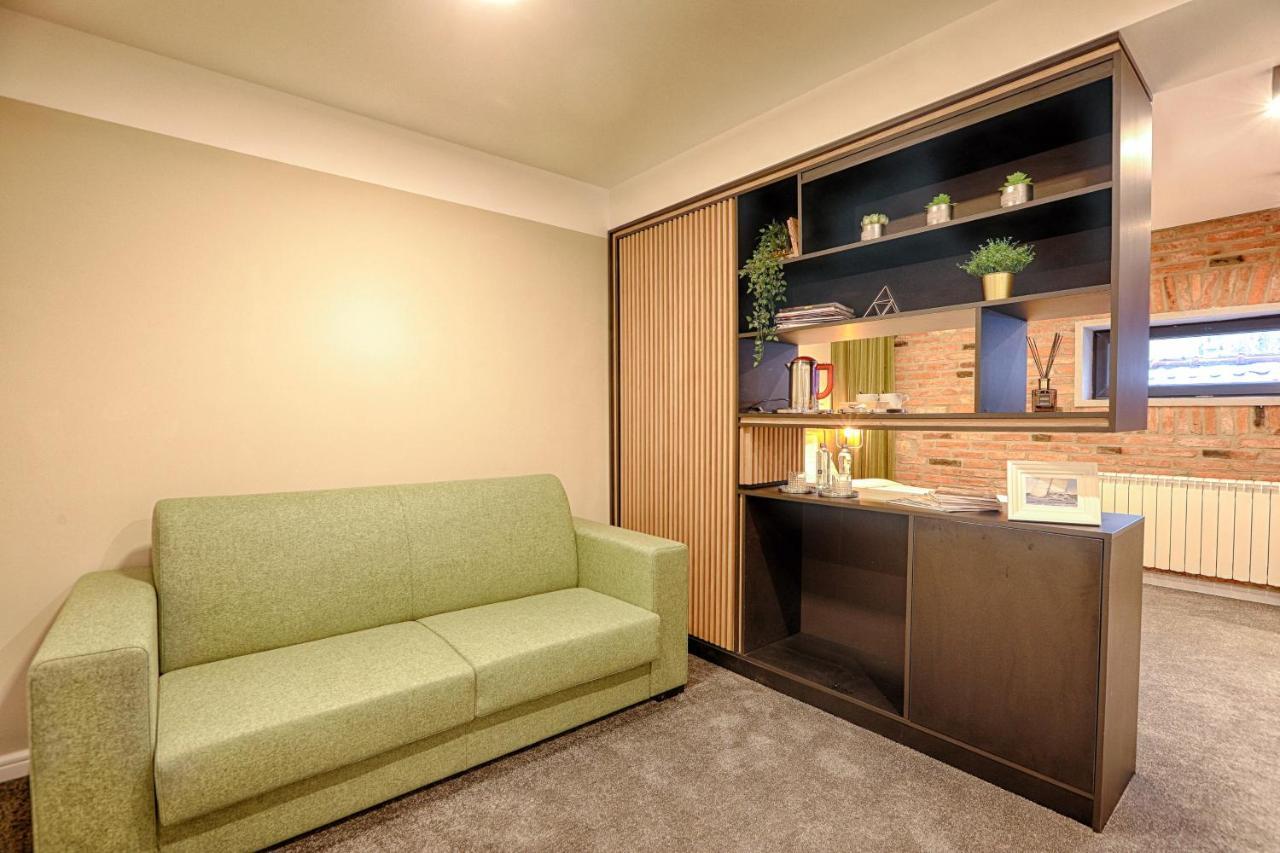 Nani Nani Boutique Hotel Brasov Bagian luar foto