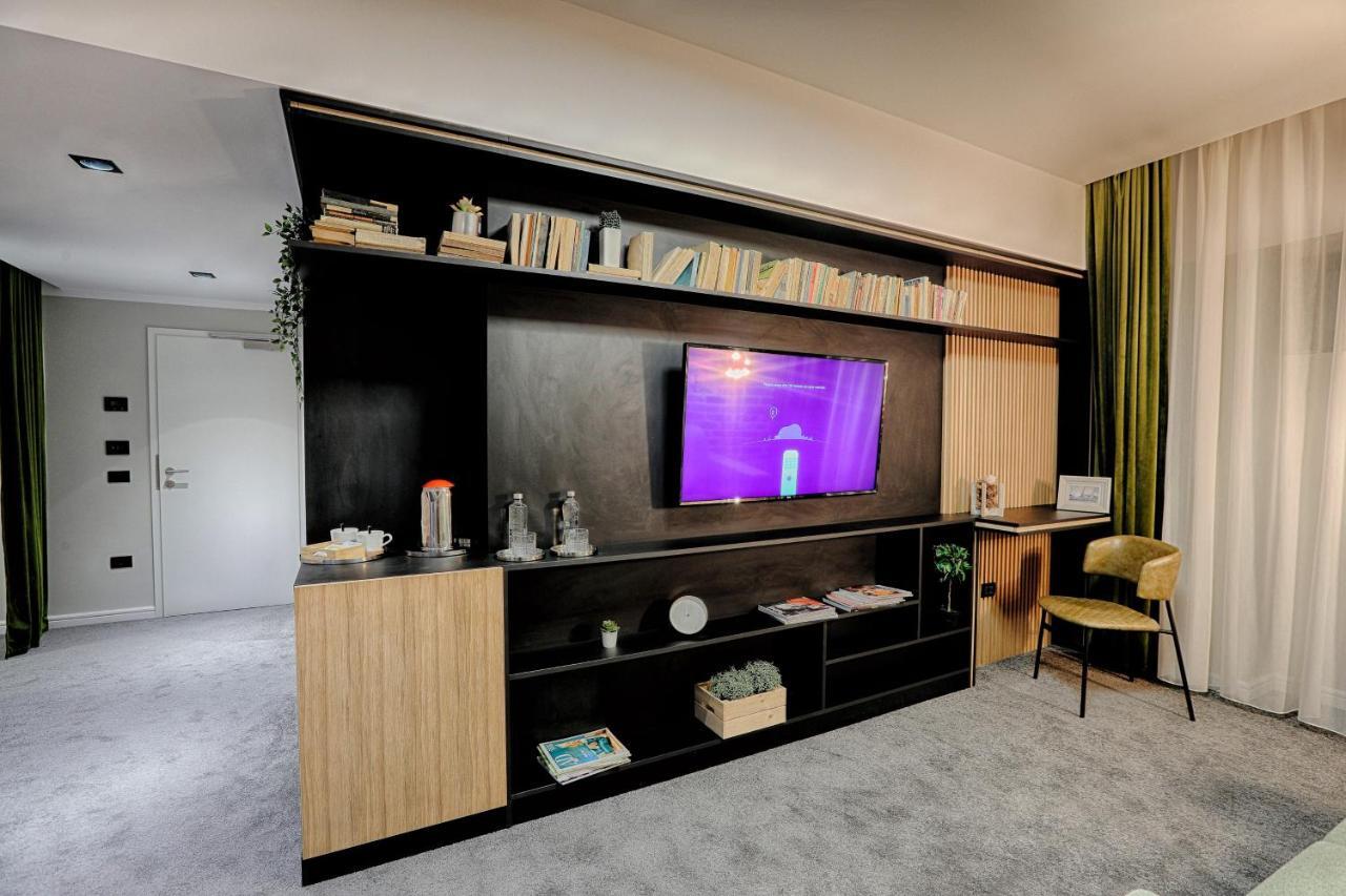 Nani Nani Boutique Hotel Brasov Bagian luar foto