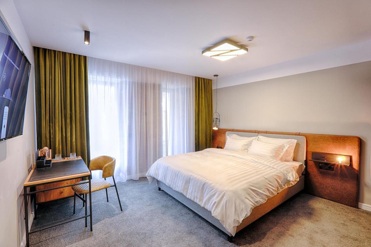 Nani Nani Boutique Hotel Brasov Bagian luar foto